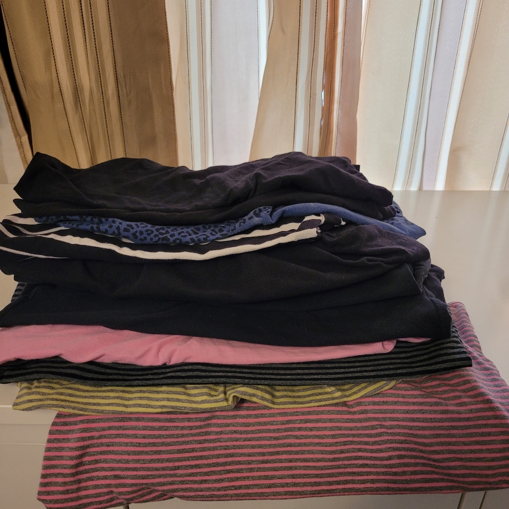 Bundle of nursing tanks size med